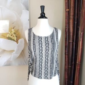 🎈Vintage Havana ~ Tribal Crop Top ~ Size S